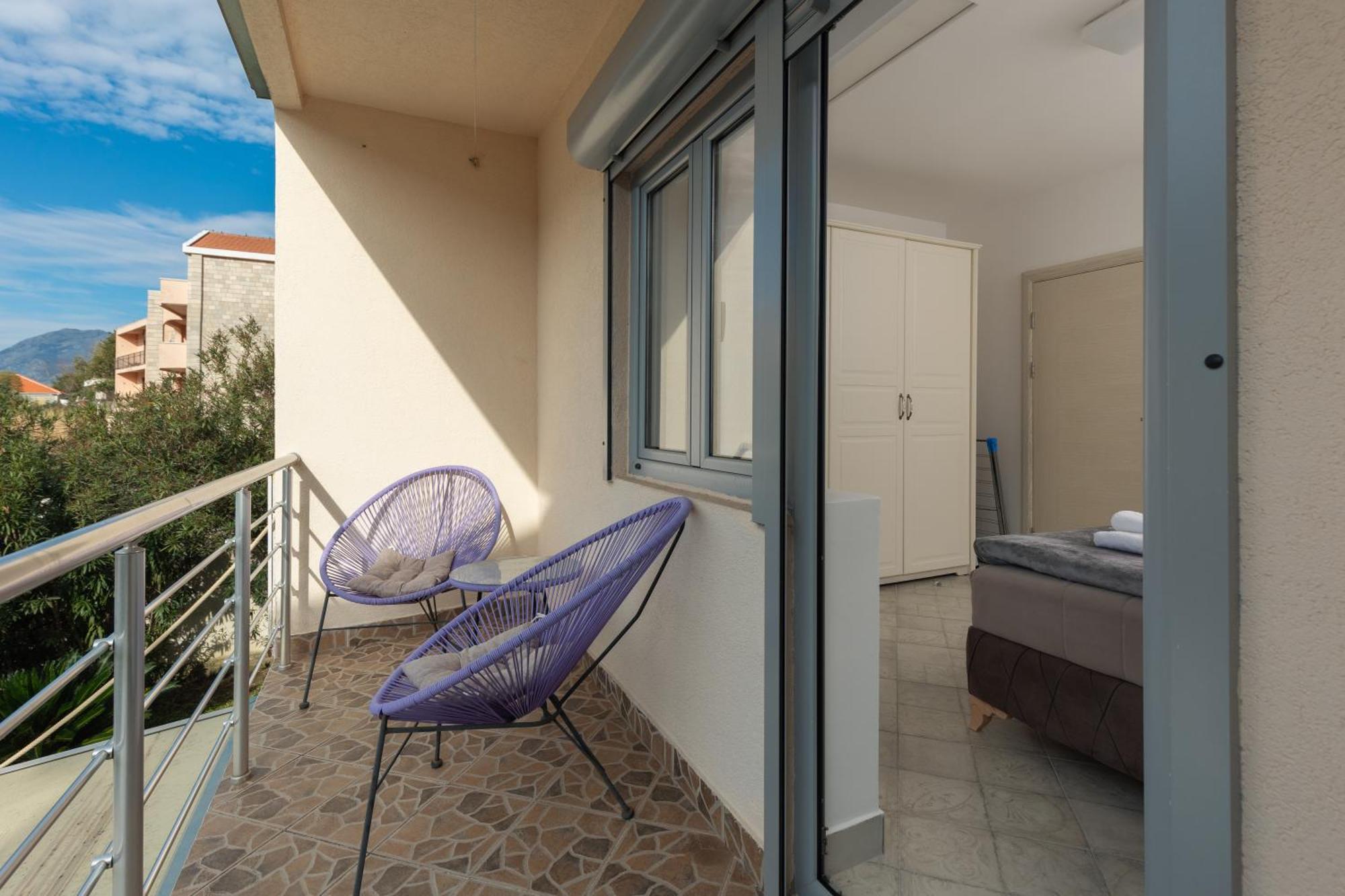 Ana'S Place Near The Sea โกตอร์ ภายนอก รูปภาพ